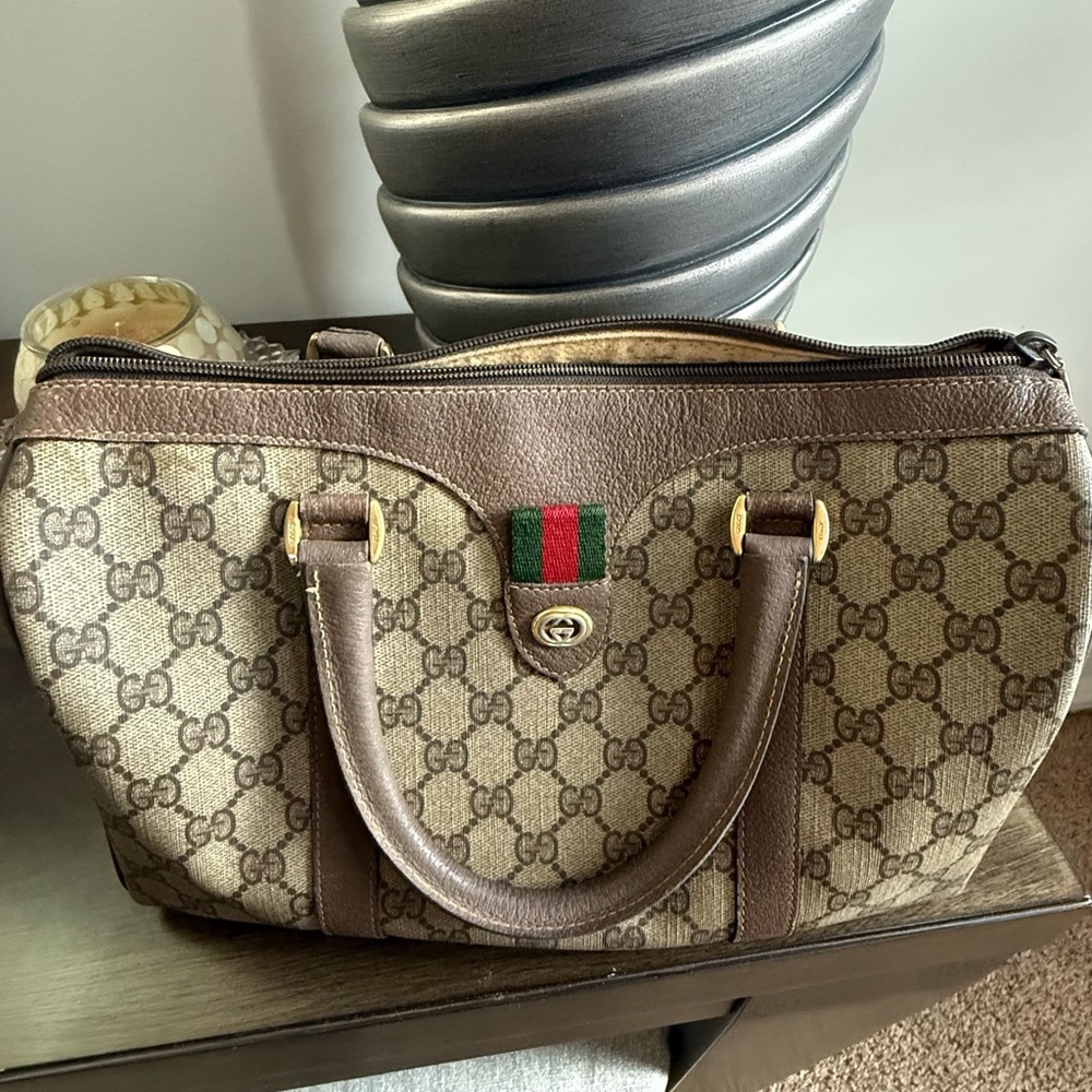 Vintage Gucci Beige and Brown Shoulder Bag.  
COA is included